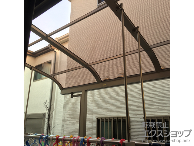 京都府京都市ののテラス屋根 スピーネ R型 テラスタイプ 単体 積雪〜20cm対応＋吊下げ物干し Aセット ロング 2本入×1セット 施工例