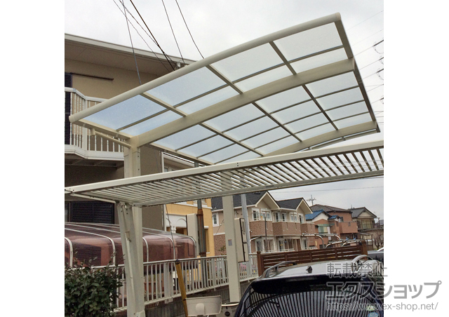 千葉県柏市のLIXIL リクシル（トステム）のカーポート カーブポートシグマIII 積雪〜20cm対応 施工例