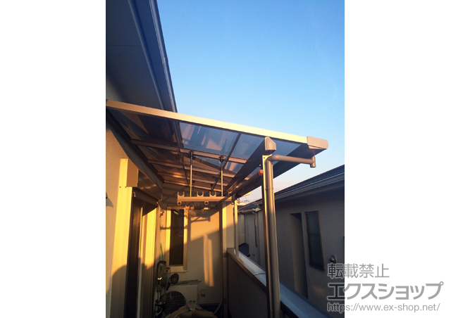 大阪府高槻市のLIXIL リクシル（トステム）のバルコニー・ベランダ屋根 ライザーテラスII F型 屋根タイプ 単体 積雪〜20cm対応 施工例