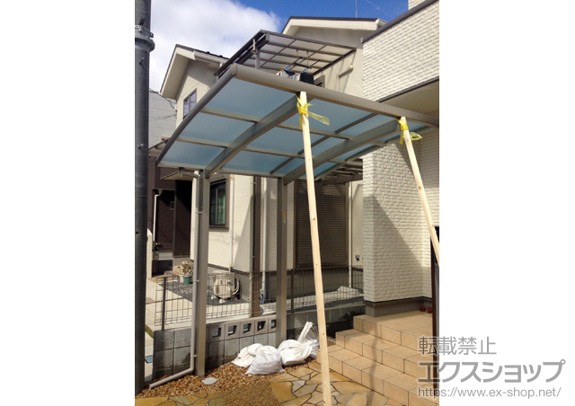 滋賀県大津市のLIXIL リクシル（トステム）のサイクルポート・駐輪場 レイナポートグランミニ 積雪〜20cm対応2,188mm 施工例