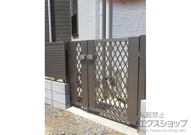 埼玉県狭山市のの門扉 エクモアX4型 ダイヤ格子 両開き親子 門柱タイプ 施工例
