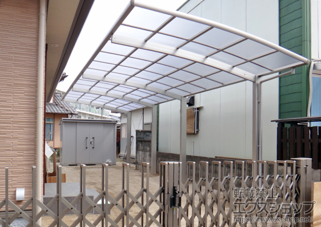 広島県福山市ののカーポート レイナポートグラン 縦連棟　積雪〜20cm対応 施工例