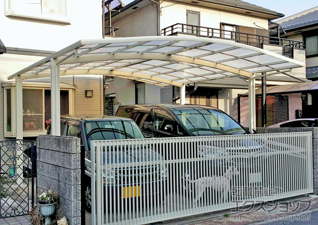 京都府京田辺市のLIXIL リクシル（トステム）のカーポート カーブポートシグマIII ワイド 積雪〜20cm対応 施工例