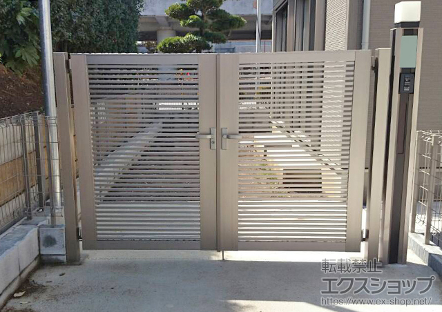 千葉県袖ケ浦市のの門扉 ライシス門扉 1型 細横桟 両開き 柱使用 施工例