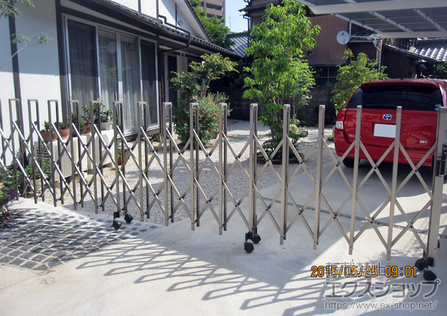 福岡県福岡市ののカーゲート トリップゲート RB型 ノンレール 片開き　49S 施工例