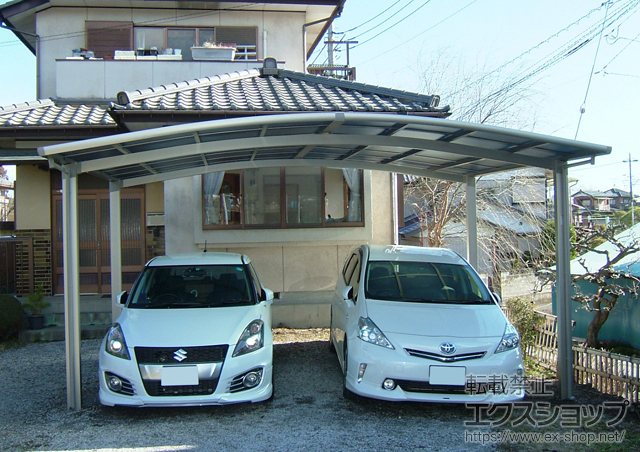 埼玉県日高市のLIXIL リクシル（トステム）のカーポート カーブポートシグマIII ワイド 積雪〜20cm対応 施工例