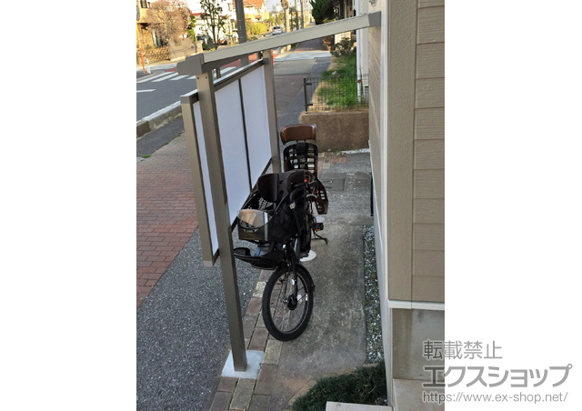 埼玉県草加市のLIXIL リクシル（トステム）のテラス屋根 ライザーテラスII F型 テラスタイプ 単体 積雪〜20cm対応＋前面スクリーン 施工例