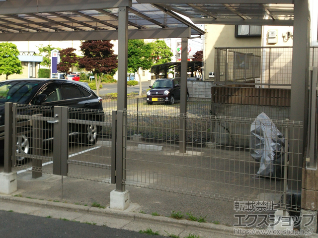 栃木県足利市ののフェンス・柵 ハイグリッドフェンスN8型 フリーポールタイプ 施工例