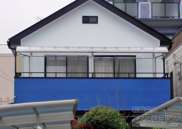 埼玉県川口市ののバルコニー・ベランダ屋根 プレシオステラス R型 1500 屋根タイプ 連棟 積雪〜50cm対応＋吊り下げ式物干し 施工例