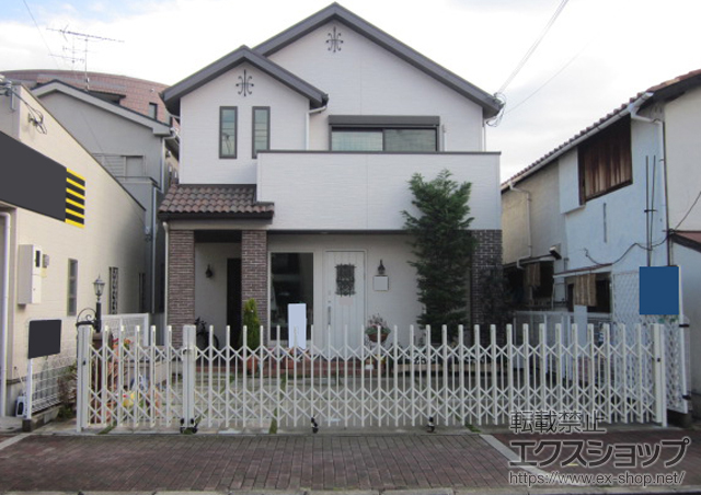 兵庫県西宮市ののカーゲート アルシャインII PG型R(ペットガード) Aタイプ ノンレール 両開き親子 (150+590)WP 施工例