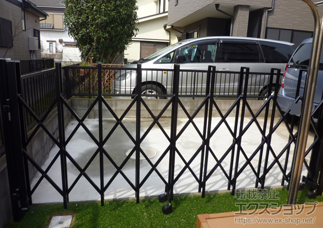 千葉県松戸市ののカーゲート トリップゲート RA型 ノンレール 片開き 27S（錠無し） 施工例