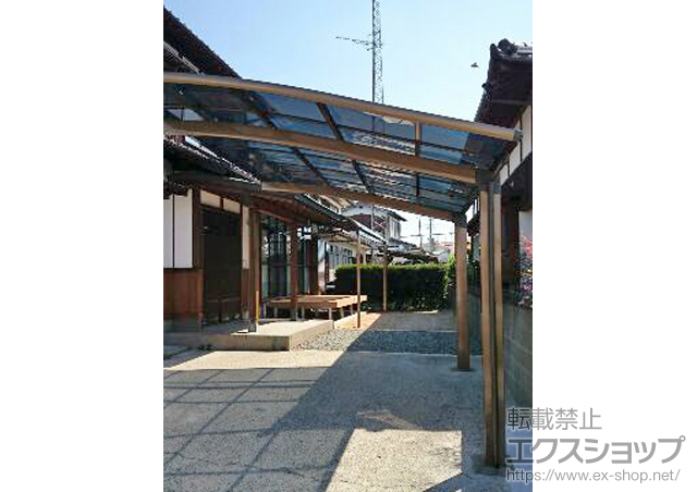 福岡県八女郡広川町のLIXIL リクシル（トステム）のカーポート カーブポートシグマIII 積雪〜20cm対応 施工例