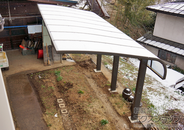 長野県上水内郡飯綱町のLIXIL リクシル（トステム）のカーポート テールポートシグマIII 1500 積雪〜50cm対応 施工例