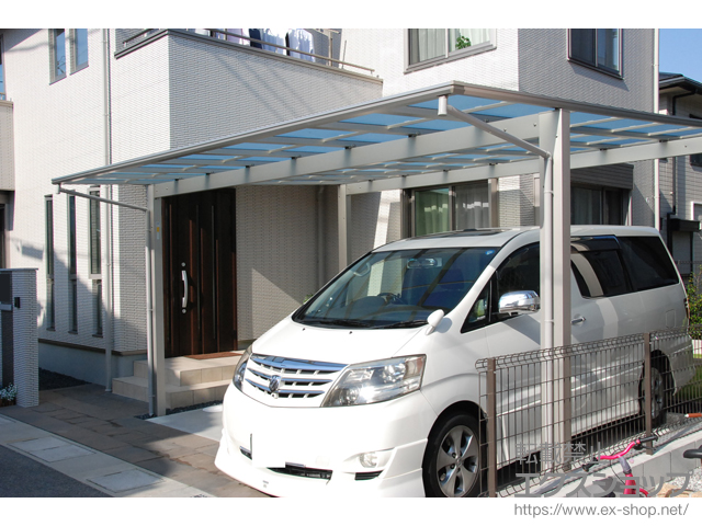 奈良県北葛城郡王寺町ののカーポート エフルージュ ツイン 積雪〜20cm対応 施工例