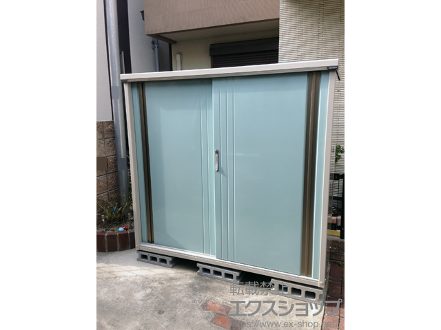 兵庫県伊丹市のの物置・屋外倉庫 グランプレステージジャスト パールマイカ色＋床保護マット 施工例