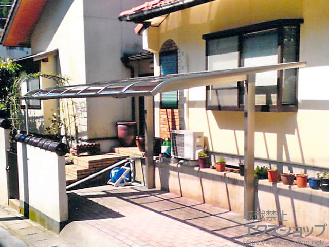 島根県松江市のLIXIL リクシル（トステム）のカーポート レガーナポートシグマIII 積雪〜20cm対応 施工例