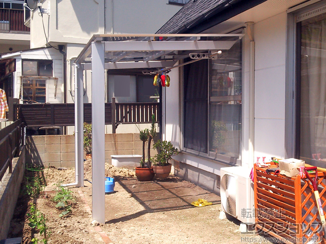 福岡県福岡市ののテラス屋根 アーキフィット ミニ 独立テラスタイプ 積雪〜20cm対応 施工例