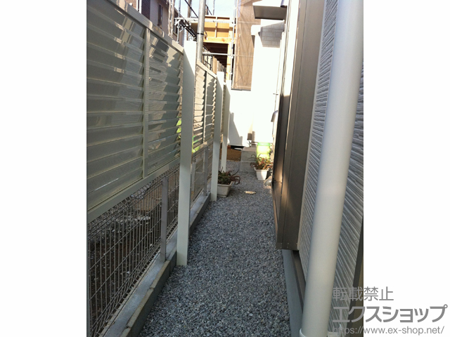 東京都福生市ののフェンス・柵 プレスタフェンス8型 フリーポールタイプ 多段仕様（1段） 施工例