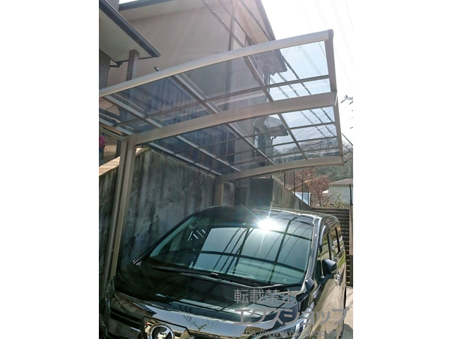 兵庫県相生市のLIXIL リクシル（トステム）のカーポート カーブポートシグマIII 積雪〜20cm対応 施工例