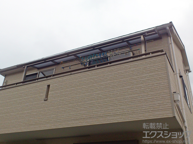 福岡県久留米市のLIXIL リクシル（トステム）のバルコニー・ベランダ屋根 ライザーテラスII R型 屋根タイプ 単体 積雪〜20cm対応 施工例