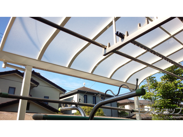 千葉県茂原市ののテラス屋根 ヴェクターテラス R型 テラスタイプ 単体 積雪〜20cm対応＋柱標準タイプ（柱2本） 施工例