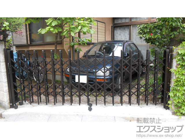 東京都板橋区ののカーゲート トリップゲート 傾斜地専用型 ノンレール 片開き 33S 施工例