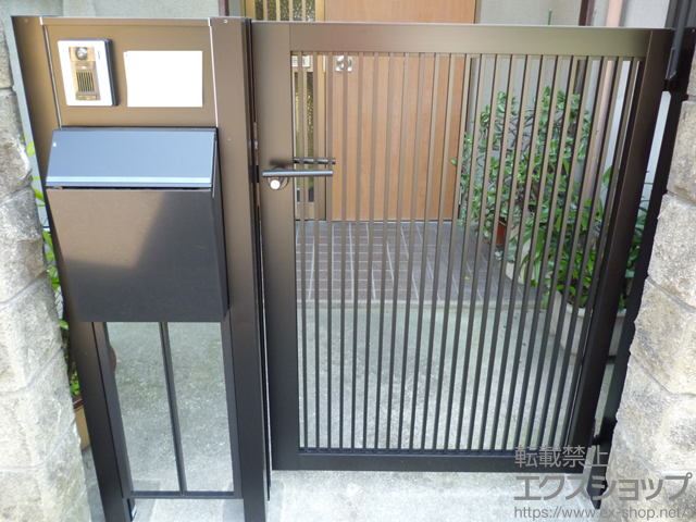 愛知県名古屋市のの門扉 プレスタ門扉 2型 細たて桟 片開き 柱使用 施工例