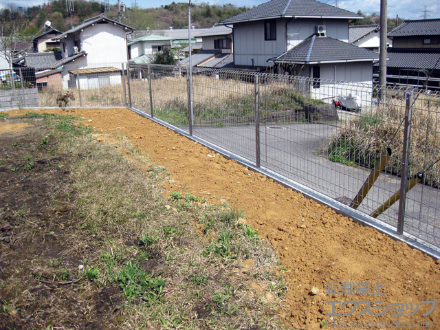 岐阜県関市ののフェンス・柵 イーネットフェンス1F型 自由柱タイプ 施工例
