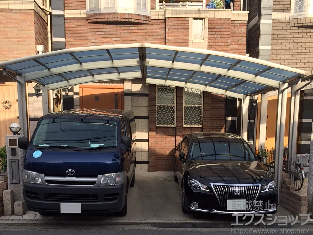 大阪府東大阪市のYKKAPのカーポート レイナポートグラン M合掌 積雪〜20cm対応 施工例