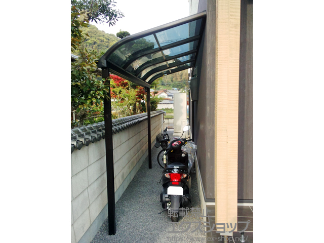 佐賀県唐津市ののテラス屋根 プレシオステラス R型 テラスタイプ 単体 積雪〜20cm対応 施工例