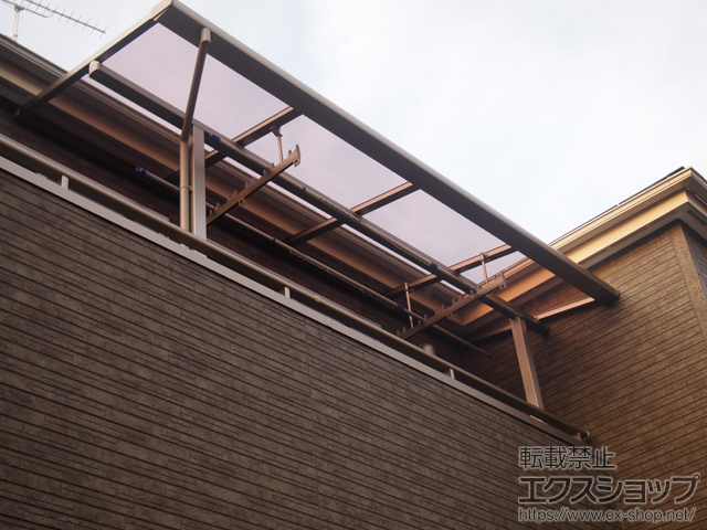 東京都西東京市のLIXIL リクシル（トステム）のバルコニー・ベランダ屋根 ライザーテラスII R型 屋根タイプ 単体 積雪〜20cm対応 施工例