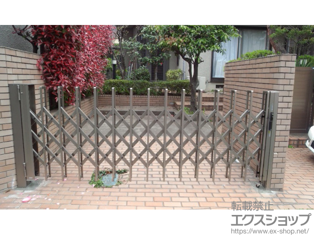 東京都目黒区ののカーゲート トリップゲート SC型 先頭キャスター 片開き 32S 施工例