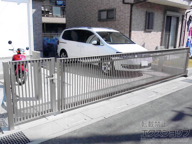 埼玉県川越市ののカーゲート ワイドオーバードアS2型 電動式 施工例