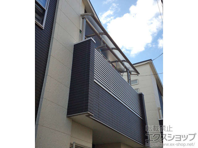 大阪府大東市ののバルコニー・ベランダ屋根 プレシオステラス R型 屋根タイプ 単体 積雪〜20cm対応＋吊り下げ式物干し 施工例