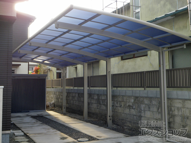 長野県松本市北ののカーポート レイナポートグラン 縦連棟　積雪〜20cm対応＋着脱式サポート 施工例