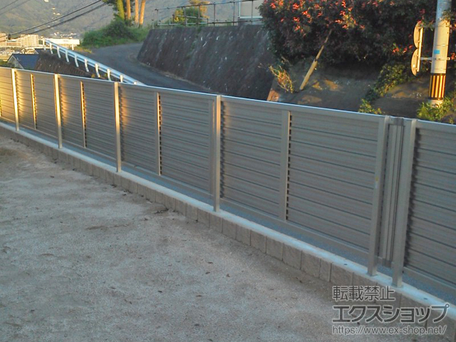 福岡県粕屋郡篠栗町ののフェンス・柵 レスティナフェンス7型 自由柱 施工例