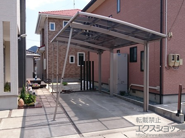 福島県福島市のLIXIL リクシル（トステム）のカーポート カーブポートシグマIII 延長 積雪〜20cm対応＋着脱式サポート 施工例
