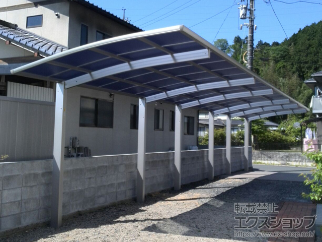 岡山県久米郡美咲町ののカーポート プレシオスポート 3連棟 積雪〜20cm対応 施工例