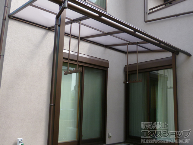 神奈川県大和市ののテラス屋根 プレシオステラス R型 テラスタイプ 単体 積雪〜20cm対応＋吊り下げ式物干し 施工例