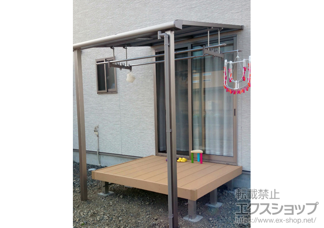 山梨県中央市ののウッドデッキ リウッドデッキ 200 施工例