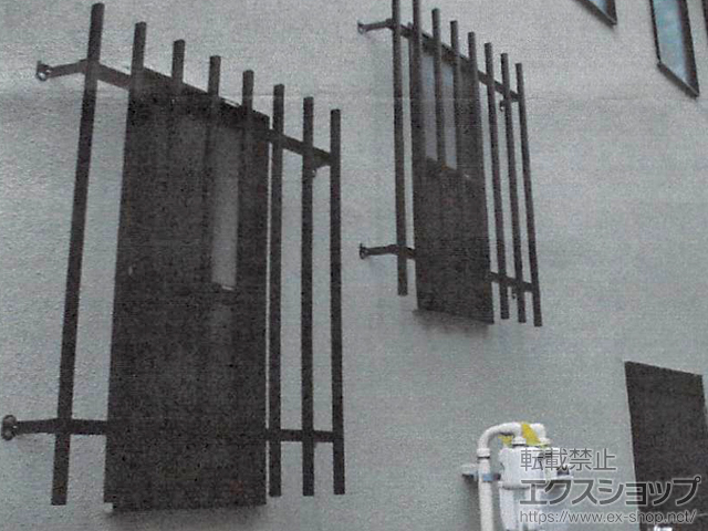 神奈川県横浜市のLIXIL リクシル（トステム）の面格子・窓格子 アルミ面格子 A型 施工例