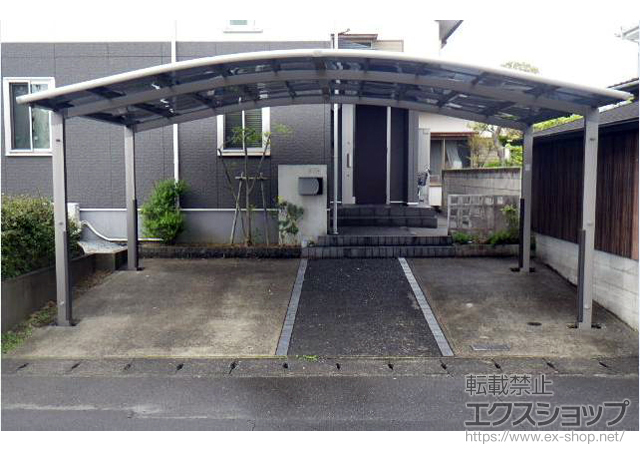 長崎県諫早市のLIXIL リクシル（トステム）のカーポート カーブポートシグマIII ワイド 積雪〜20cm対応 施工例