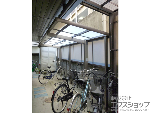 東京都豊島区のLIXIL リクシル（トステム）のサイクルポート・駐輪場 レークポートシグマIII ミニ 積雪〜20cm対応＋サイドパネル 施工例