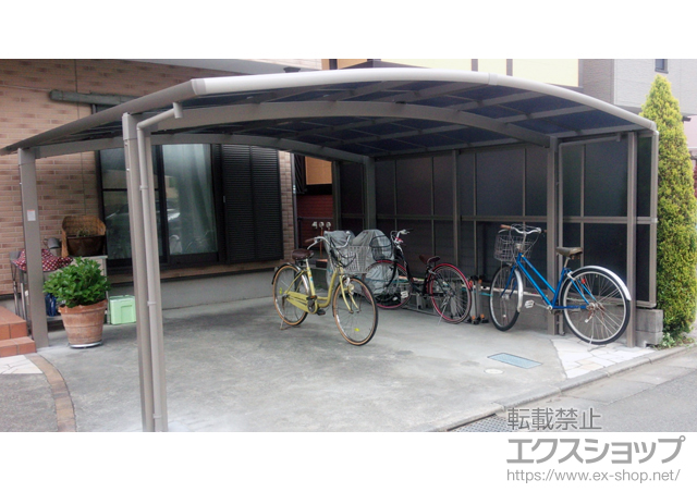 東京都多摩市のLIXIL リクシル（トステム）のカーポート カーブポートシグマIII ワイド 積雪〜20cm対応＋サイドパネル 2段 施工例