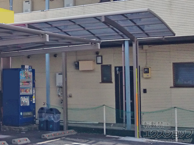 神奈川県相模原市のLIXIL リクシル（トステム）のカーポート カーブポートシグマIII 積雪〜20cm対応 施工例