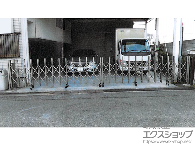 東京都江戸川区ののカーゲート トリップゲート RB型 ノンレール 両開き 施工例