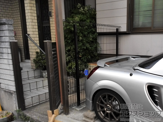 埼玉県草加市ののフェンス・柵 イーネットフェンス1F型 自由柱タイプ 施工例