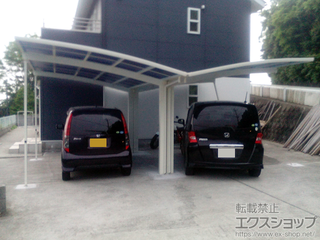 熊本県水俣市ののカーポート レイナポートグラン Y合掌　積雪〜20cm対応＋着脱式サポート 標準・ハイルーフ兼用 2本入り×2セット 施工例