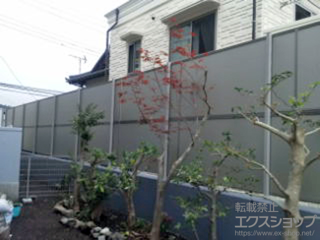 静岡県御殿場市ののフェンス・柵 めかくし塀P型 高尺タイプ 施工例