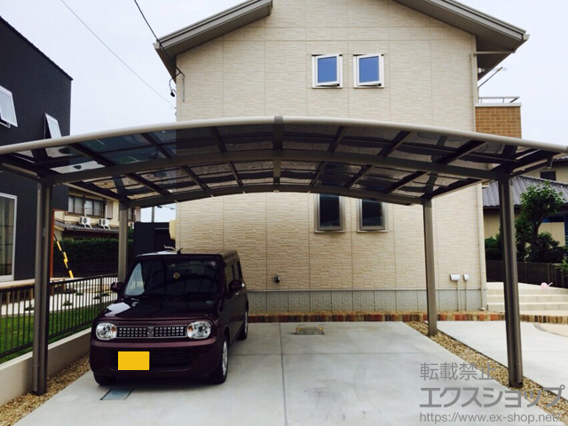 三重県三重郡菰野町のLIXIL リクシル（トステム）のカーポート カーブポートシグマIII ワイド 積雪〜20cm対応 施工例